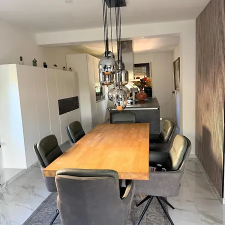 A Cozy Romantic Сasa de vacaciones Bielefeld
