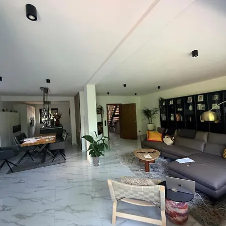 Сasa de vacaciones A Cozy Romantic